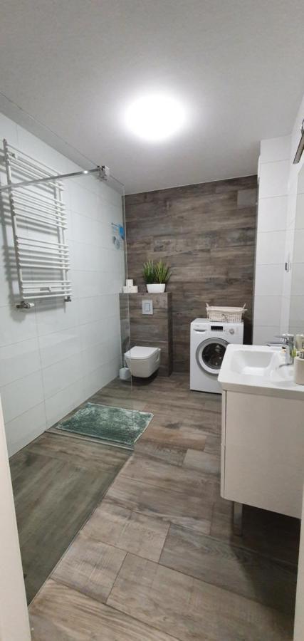 Апартаменты Apartament Z Basenem Laura Polanki Park Колобжег Экстерьер фото